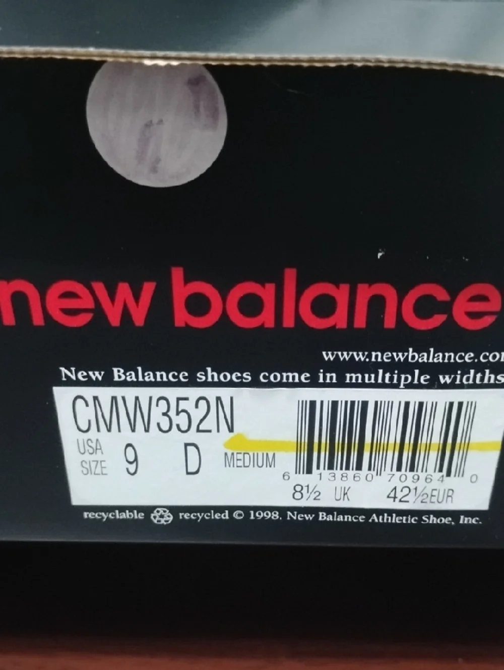 New Balance Kids White and Black Lace-Up Sneakers‎